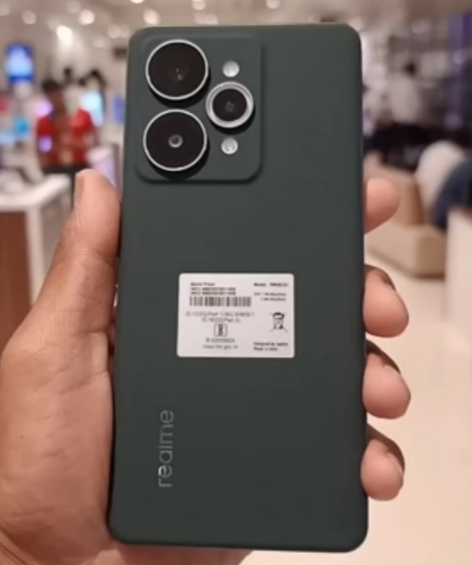 Realme 15 Pro 5G Realme 15 Pro 5G